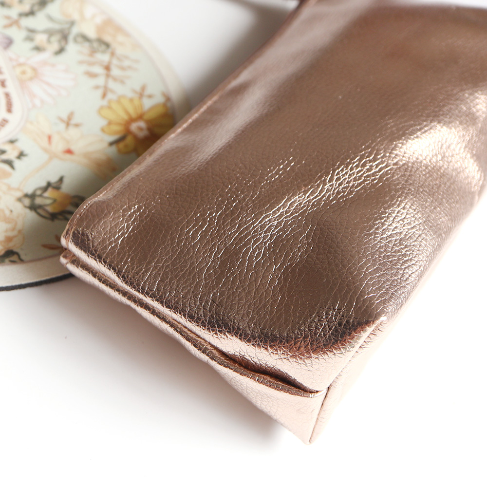 女性のためのパーソナライズされた名前のメタリックゴールドペン - Women Bags Zip のレビューと価格